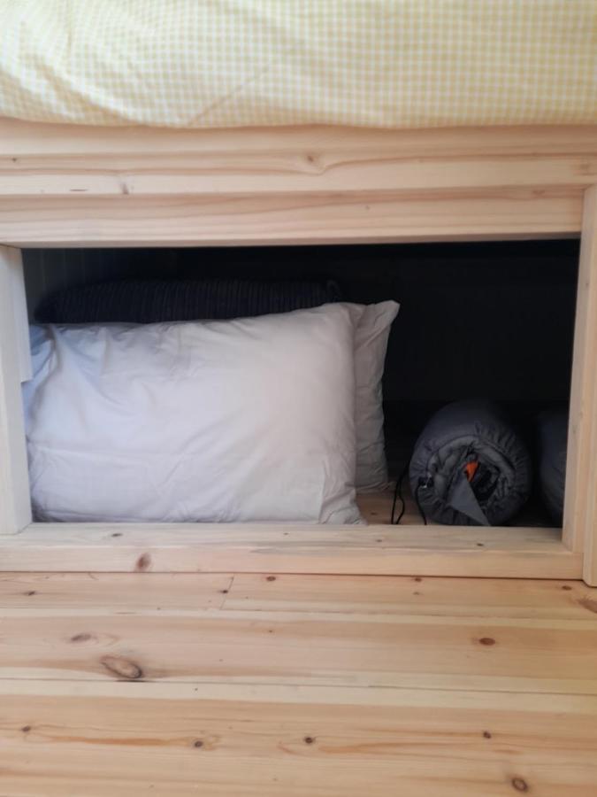 דירות קובראק Dinky'S Den מראה חיצוני תמונה